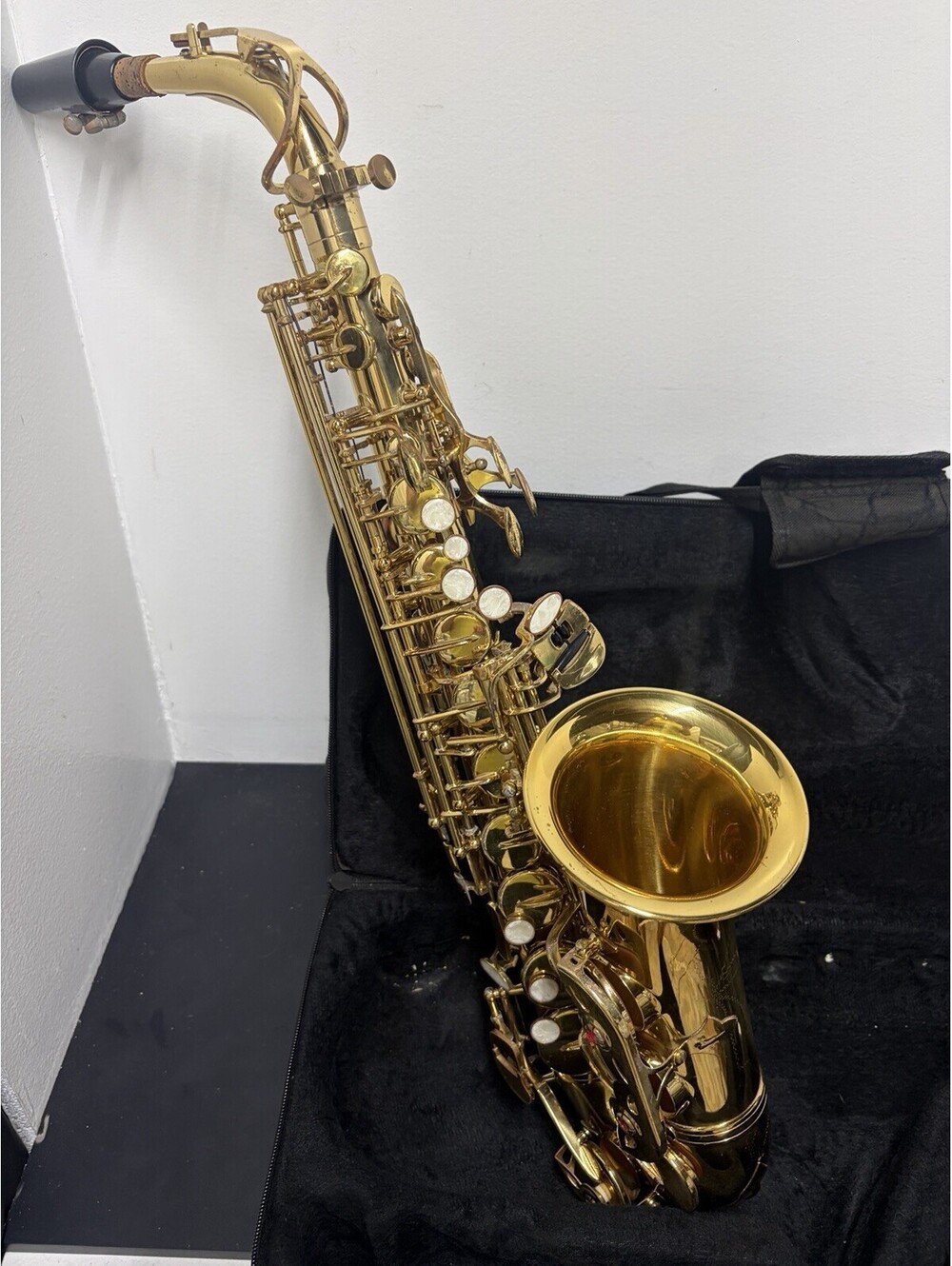 Mendini by Cecilio Alto Saxophone w/ Case, Strap,Chromatic Tuner Metronome - Picture 8 of 15